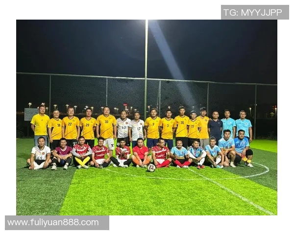 足球巨星拼图：汇聚全球顶级球员经典瞬间，感受足球魅力与激情的完美呈现